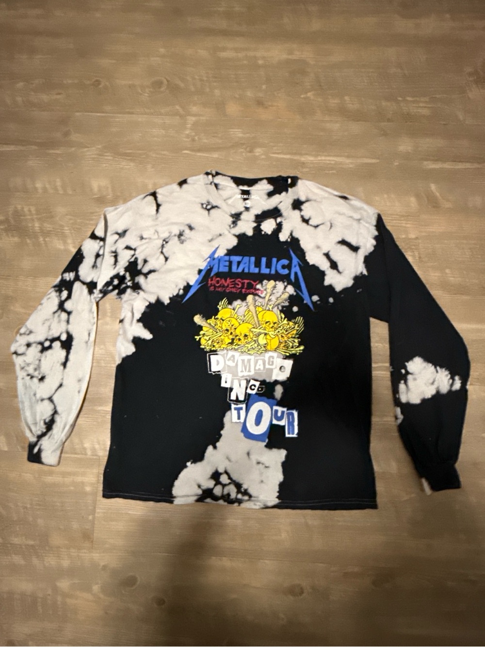 Metallica Black & White Tie-Dye Long Sleeve Tour Tee